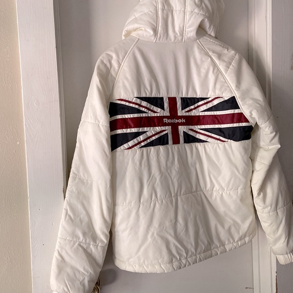 🇬🇧 Vintage Reebok Winter Jacket - Picture 2 of 12